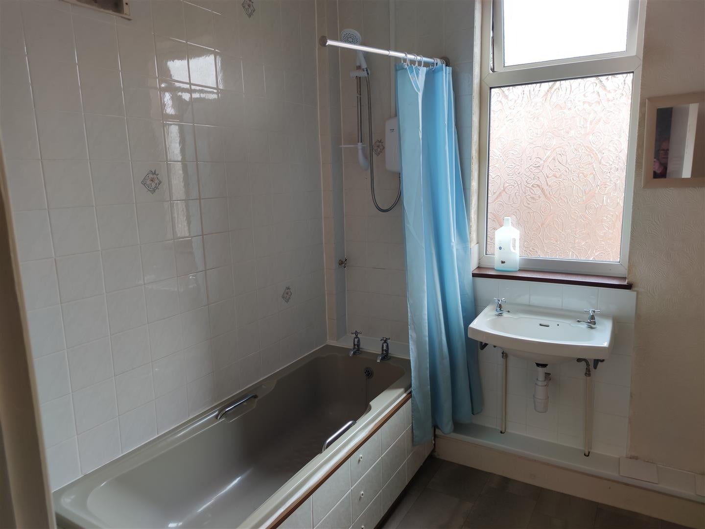 Room Albany Road in Coventry