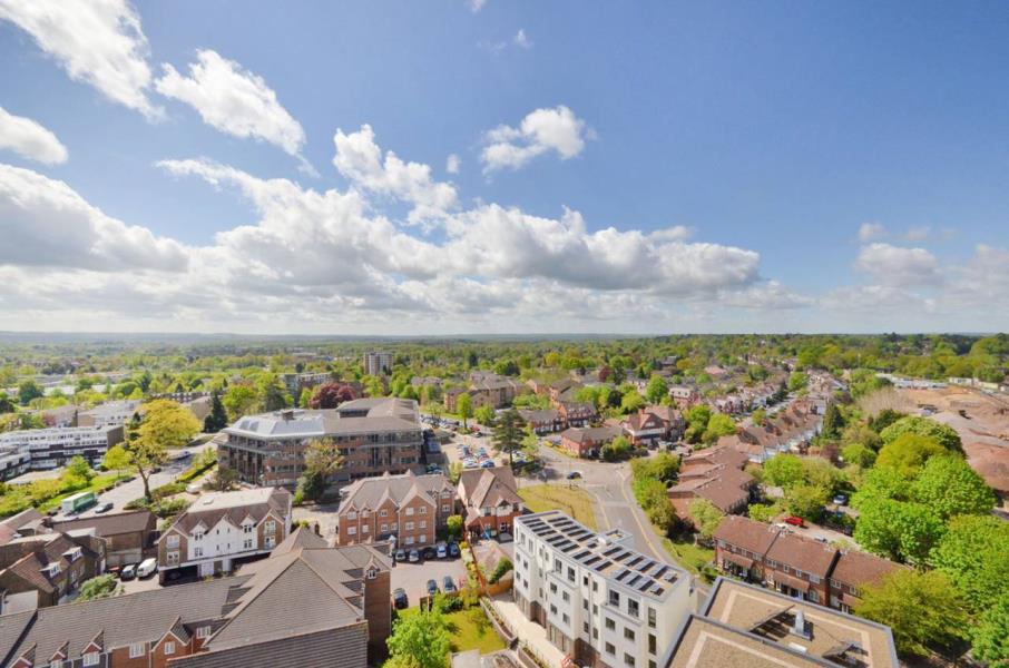 Flat Guildford Road in Woking
