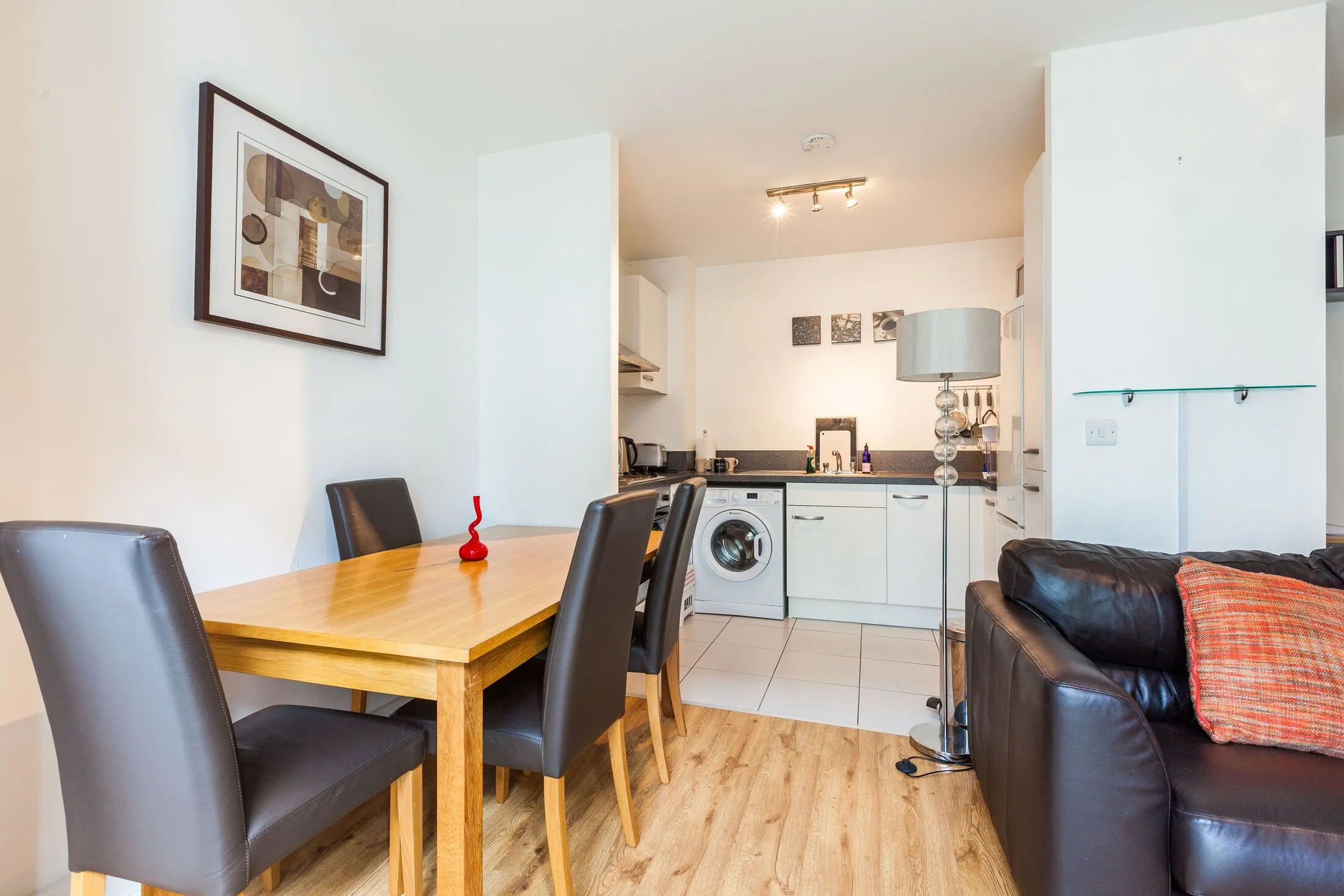 Flat Bridle Mews in Greater London