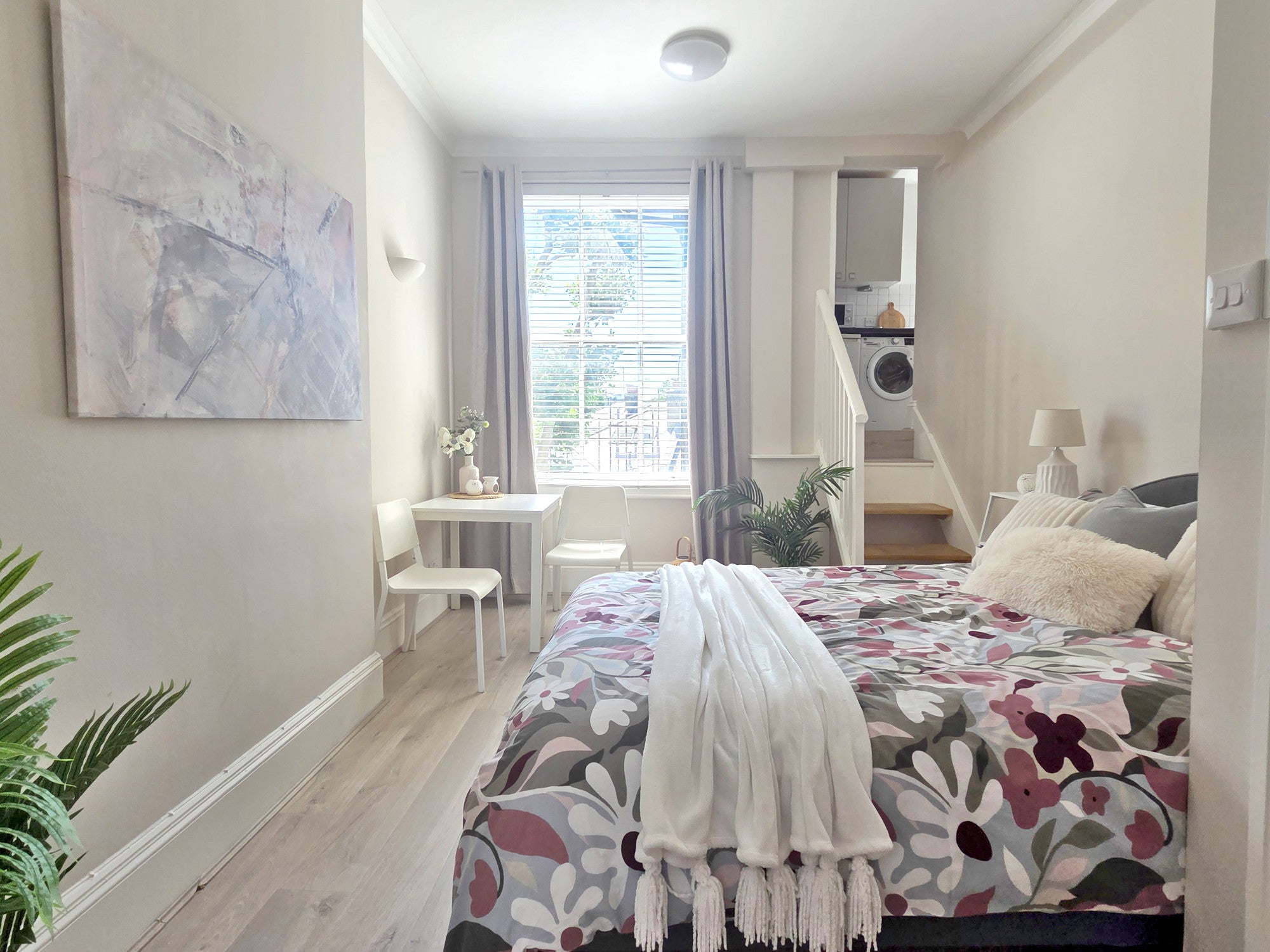 Flat Talbot Road in City of Westminster