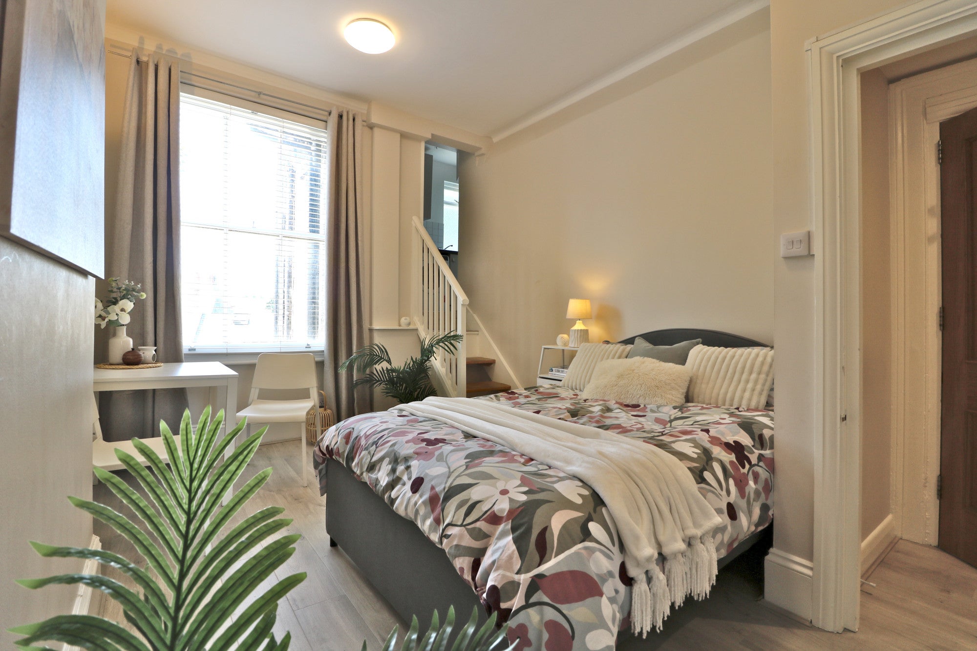 Flat Talbot Road in City of Westminster