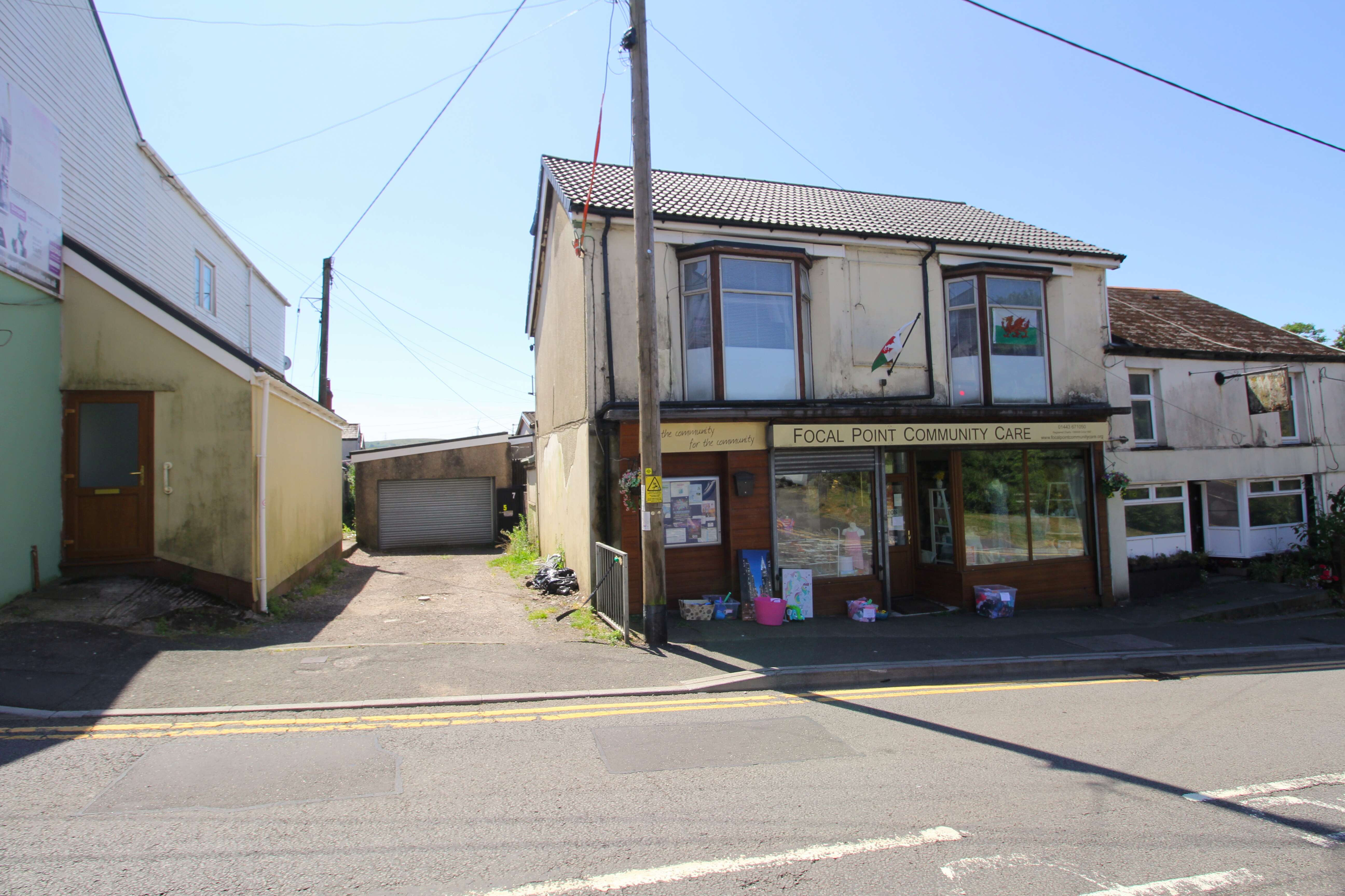 Flat Waunrhydd Road in Tonyrefail