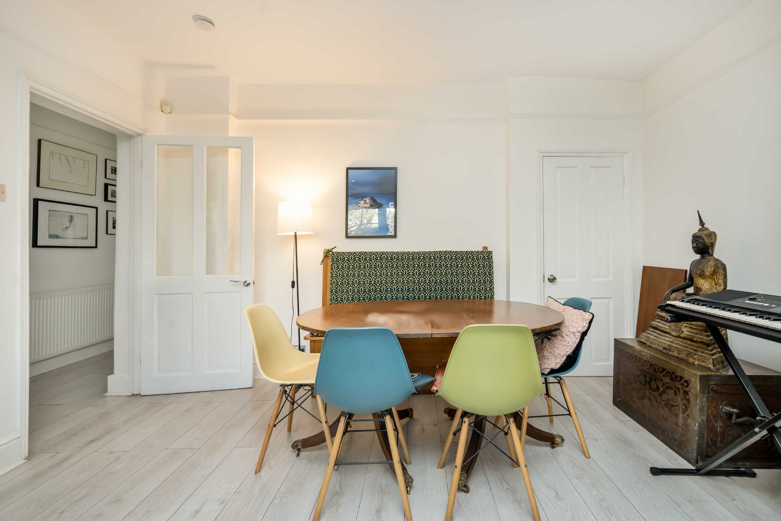 Flat Brondesbury Villas in Greater London