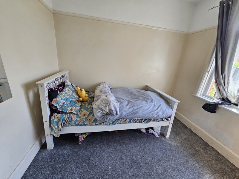 Room Charminster Road in Bournemouth