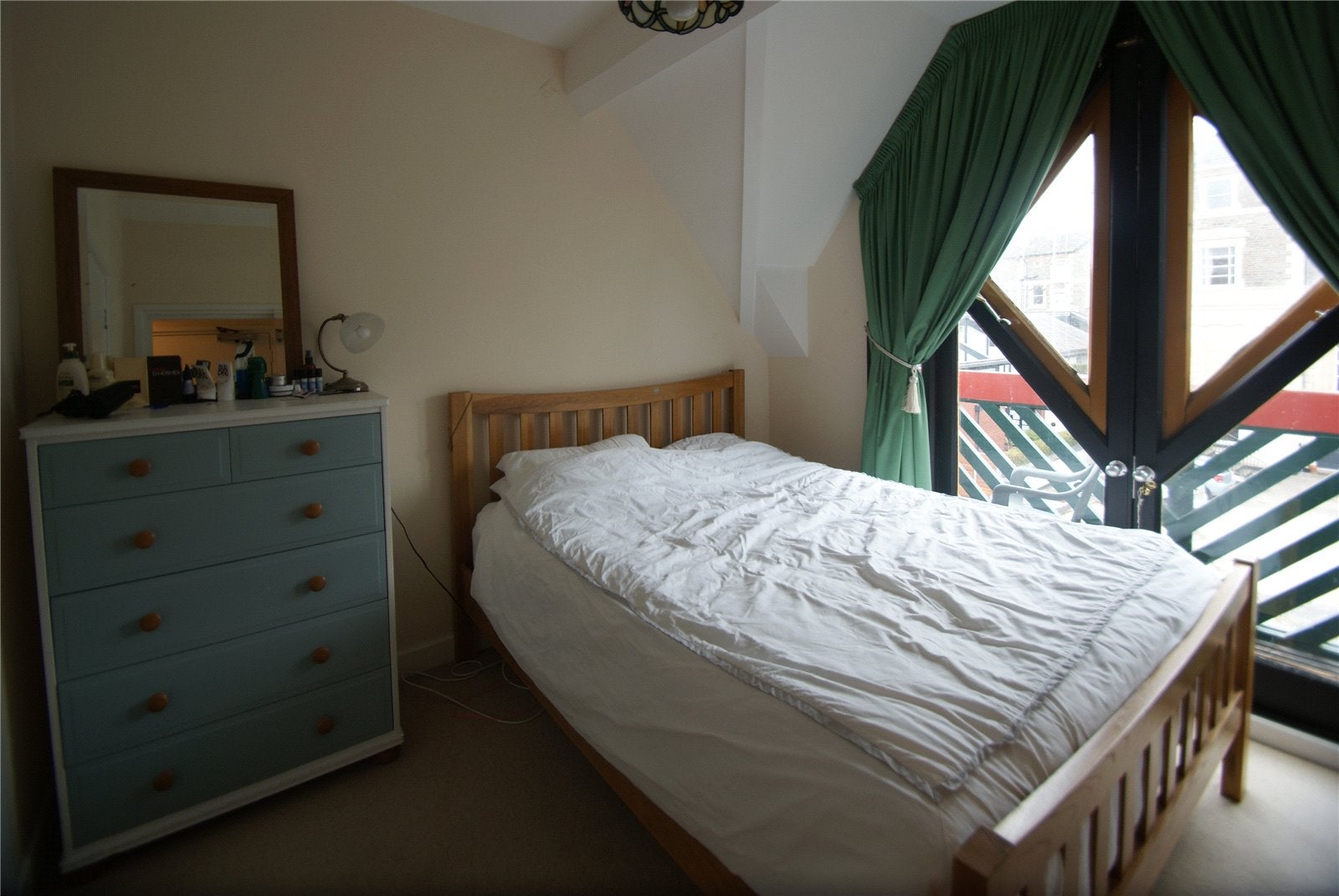 Flat Alma Vale Road in Bristol