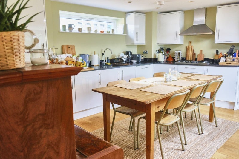 Room Acton Mews in Greater London