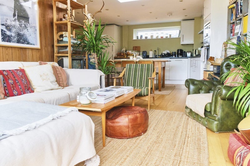Room Acton Mews in Greater London