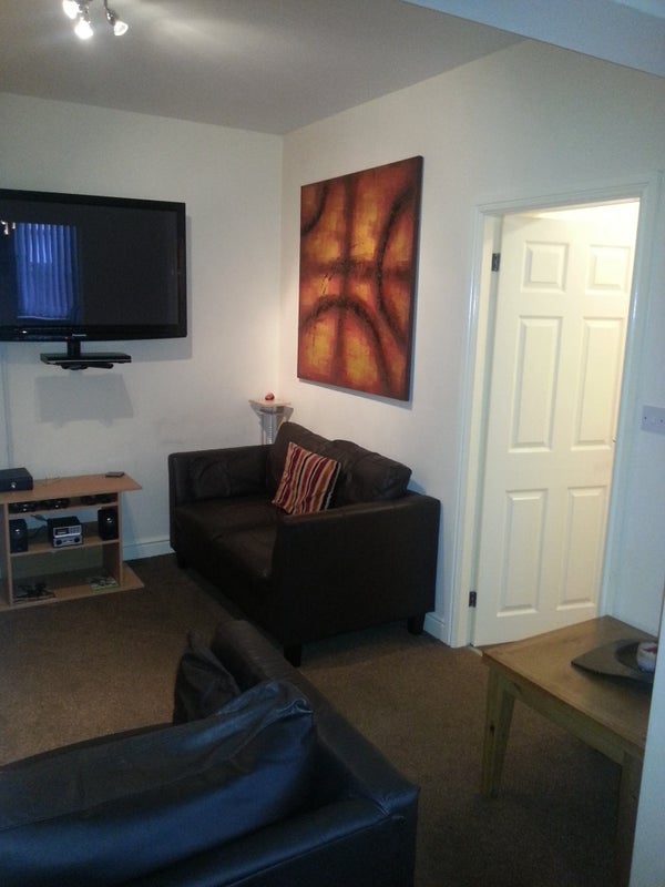 Room Brandlesholme Road in Bury