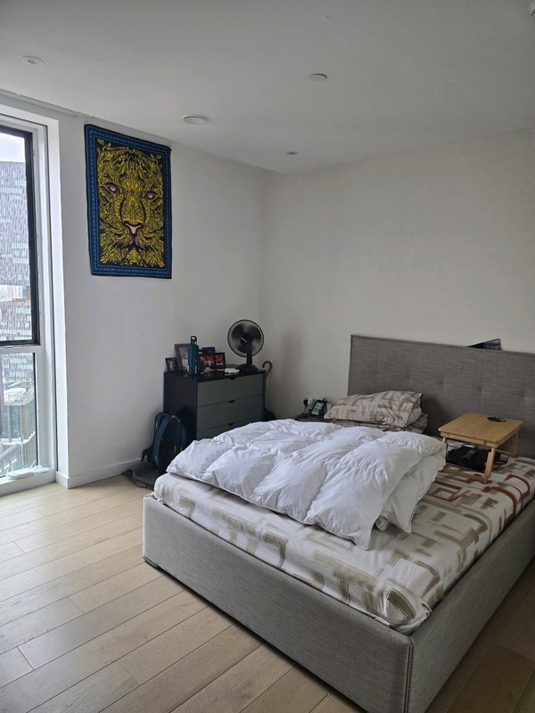 Room Fortunes Walk in Greater London