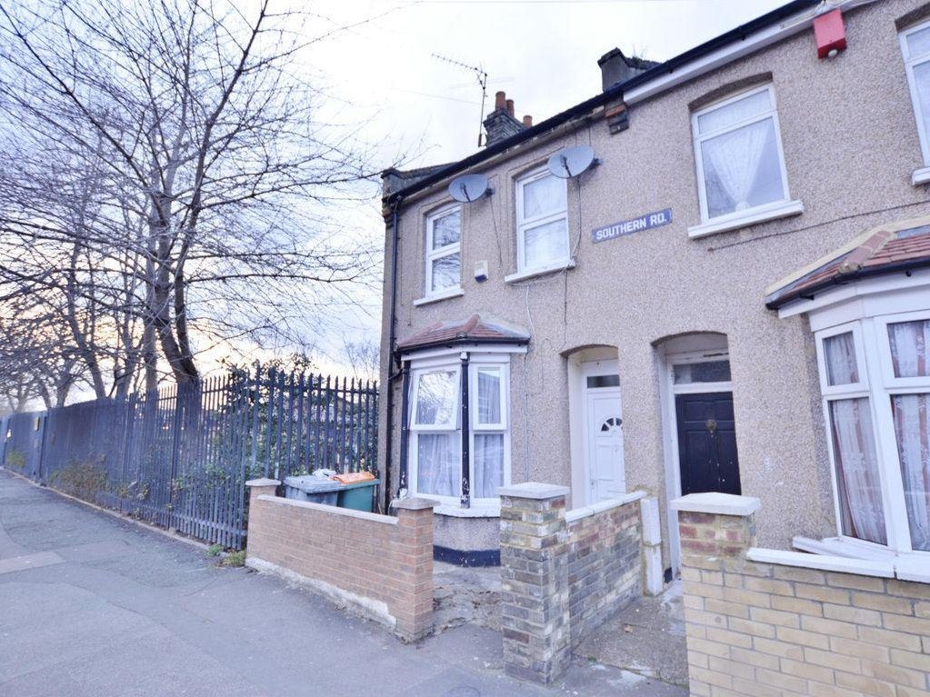 House Southern Road in Greater London