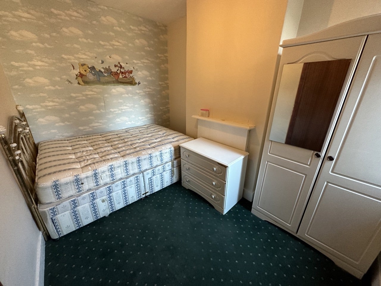 Flat Regina Road in Greater London