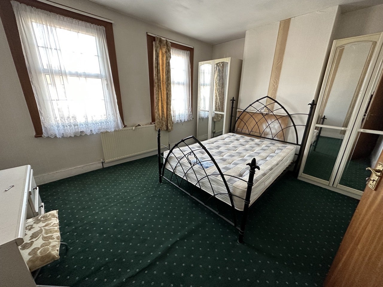 Flat Regina Road in Greater London