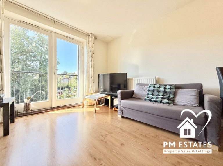 Flat John Dyde Close in East Hertfordshire