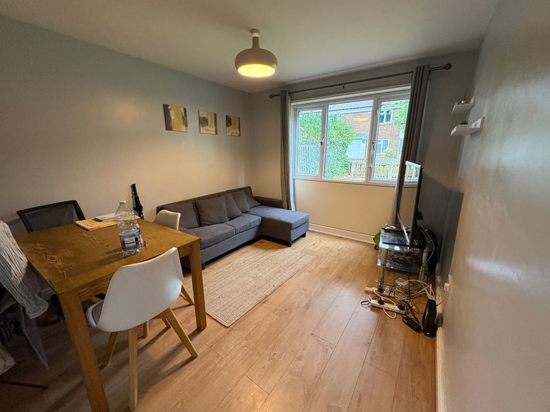 Room Berry Close in Birmingham