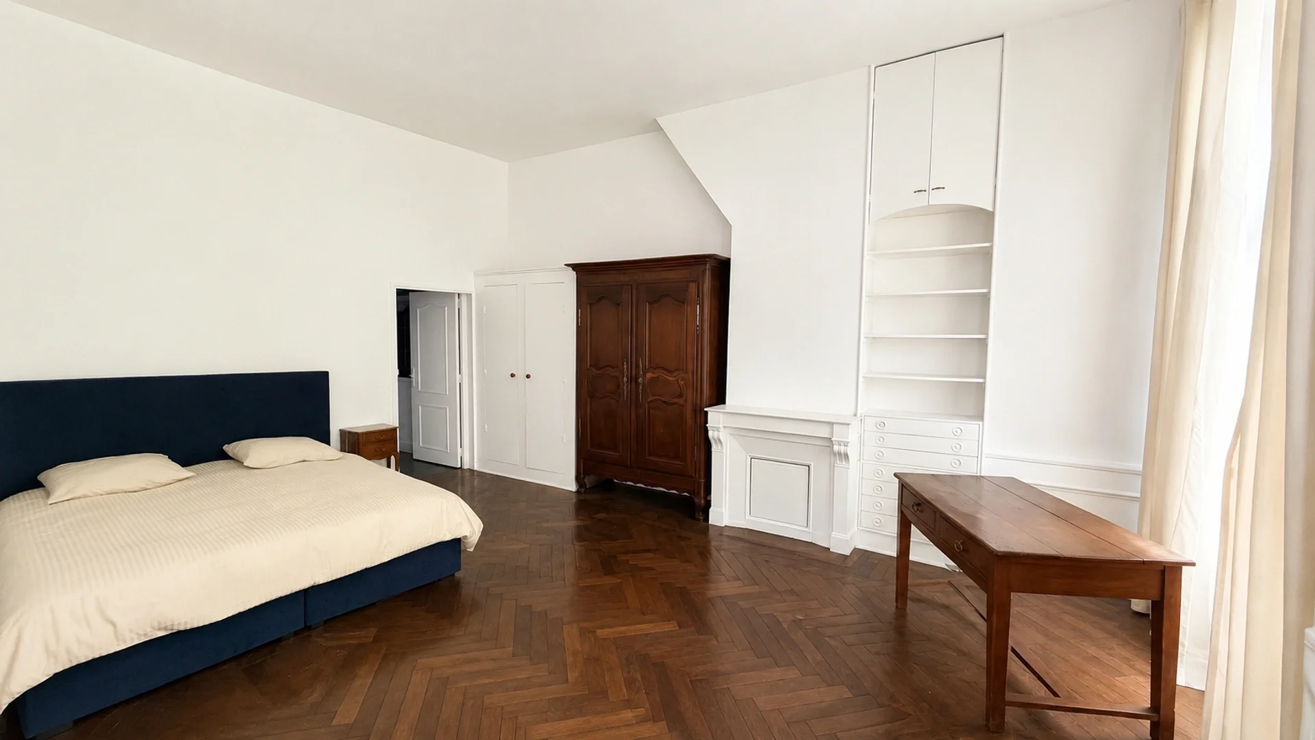 Flat Rue Saint-Sauveur in Paris