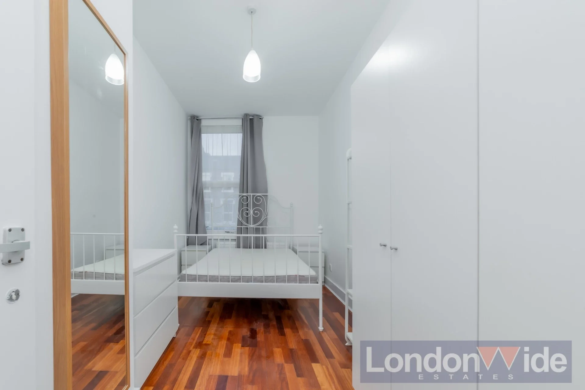 Flat Shirland Road in City of Westminster