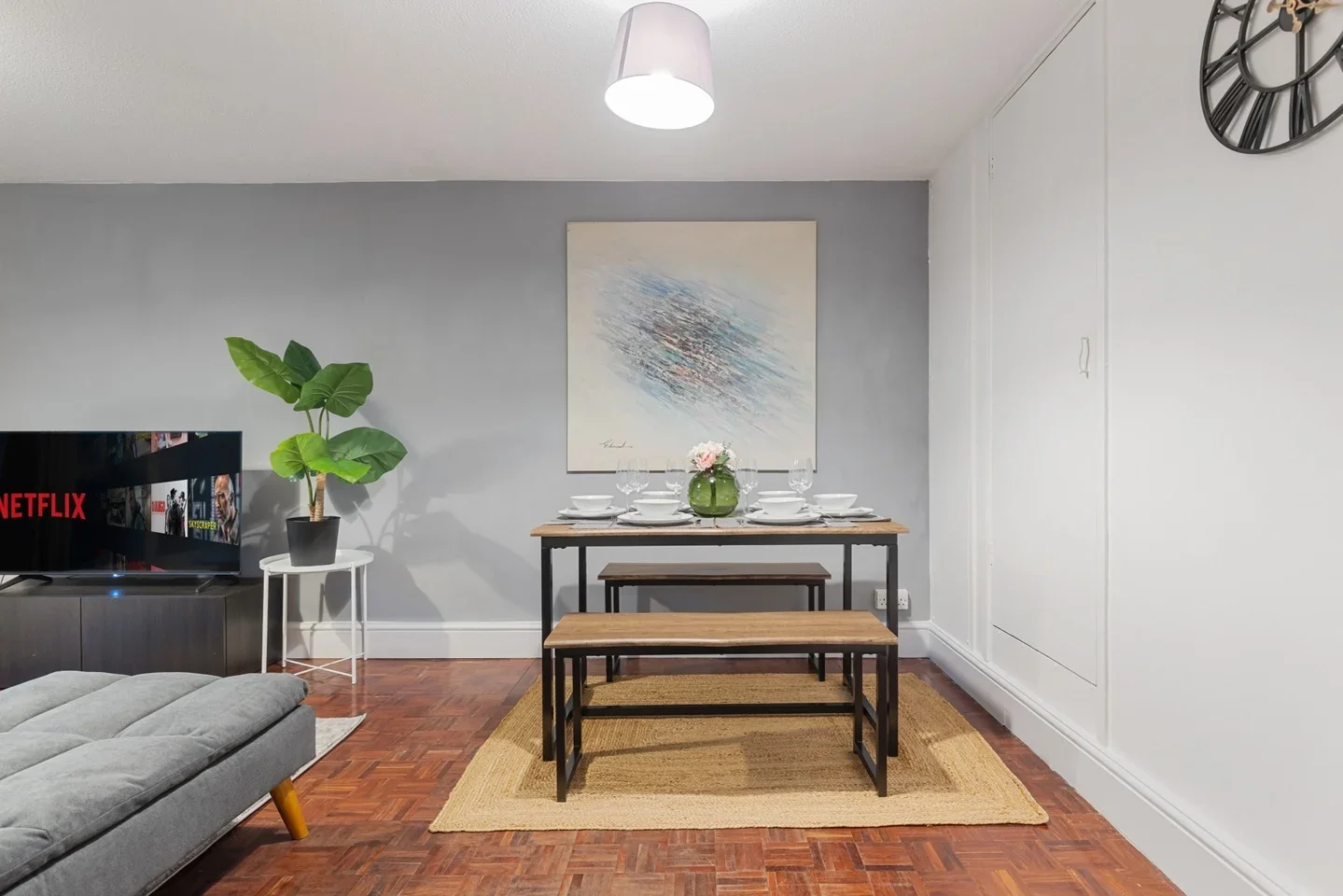 Flat Rowan Walk in Greater London