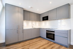 Flat Southwell Gardens in Greater London
