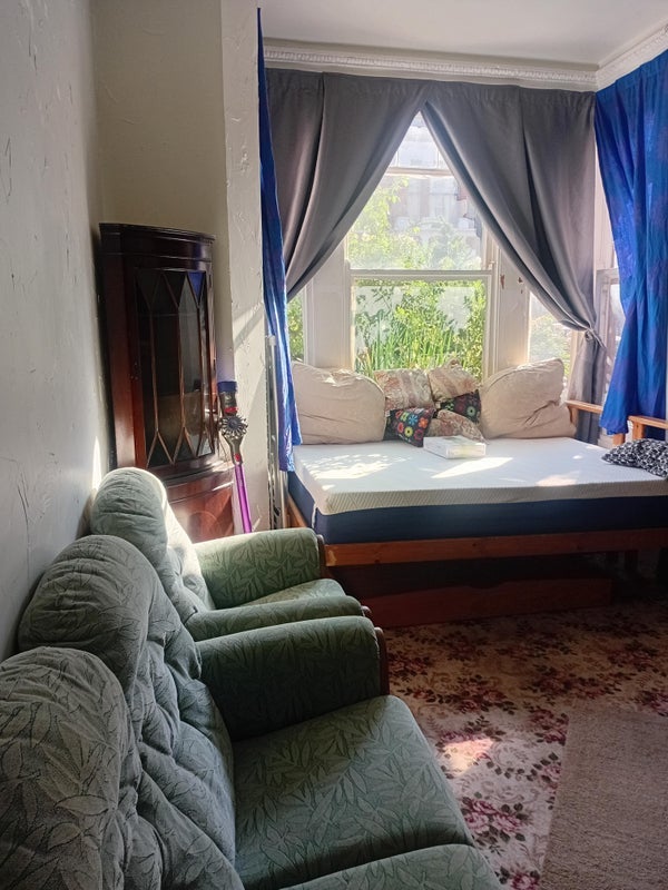 Room Carysfort Road in Greater London