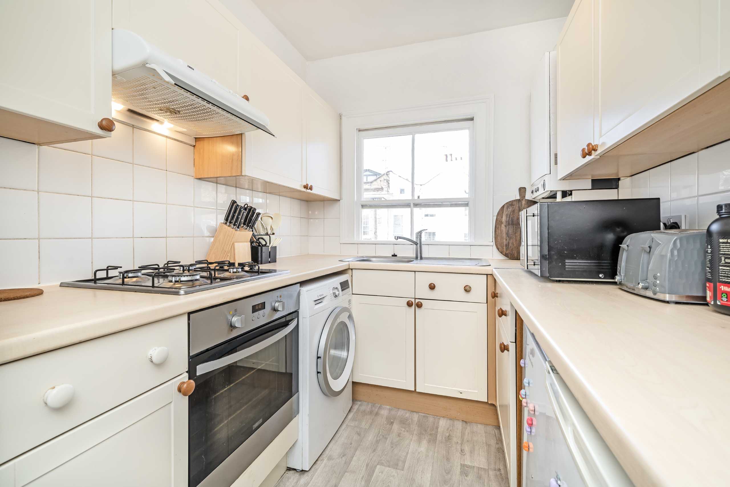 Flat Portobello Road in Greater London
