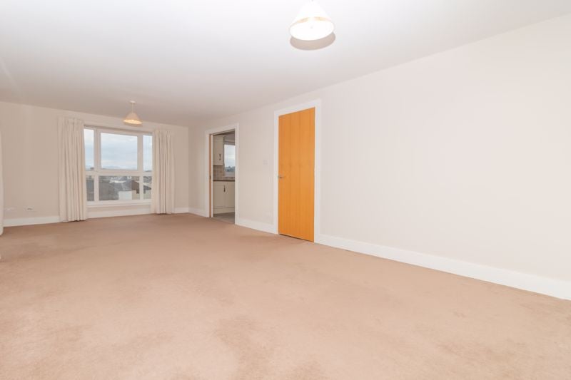 Flat William Street in Helensburgh