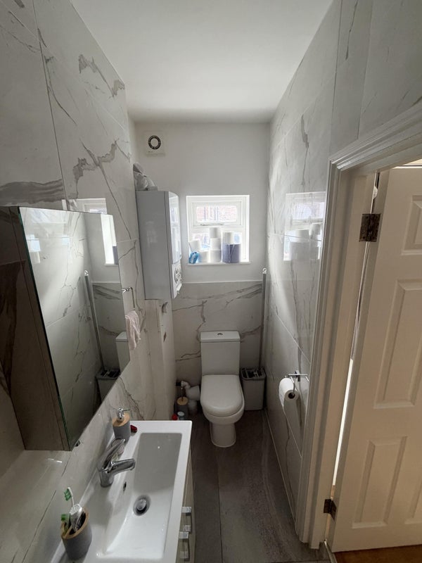 Room Offord Road in Greater London