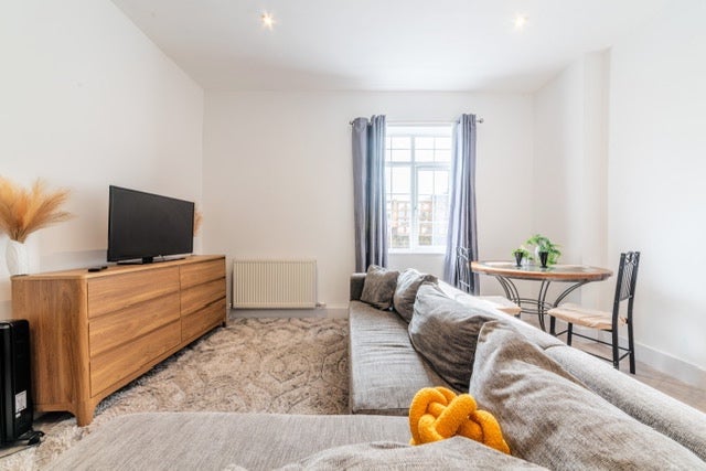 Flat Union Street in Maidstone
