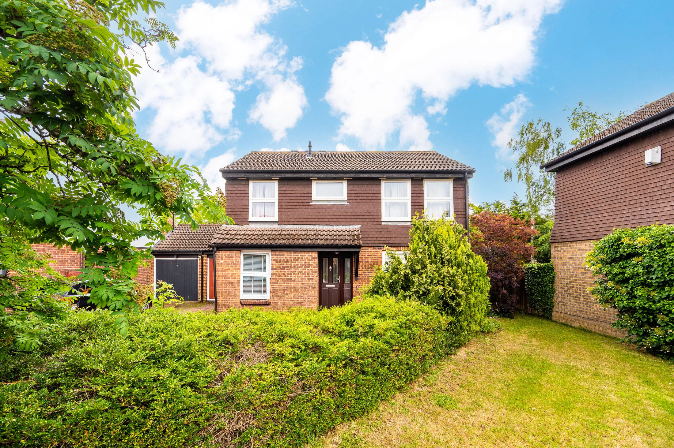 House Elkins Gardens in Guildford