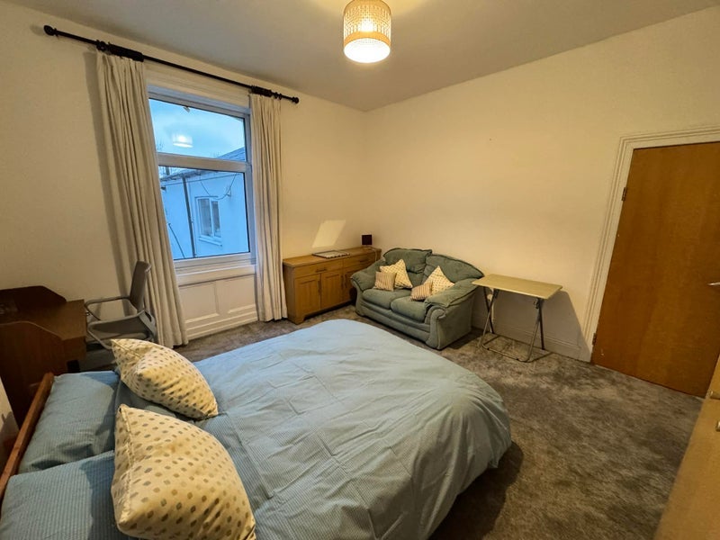 Room Eden House Road in Sunderland
