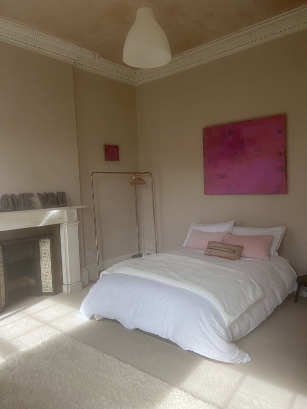 Room Saxe-Coburg Street in City of Edinburgh