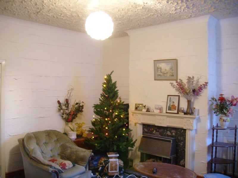 Room Galsworthy Avenue in Manchester
