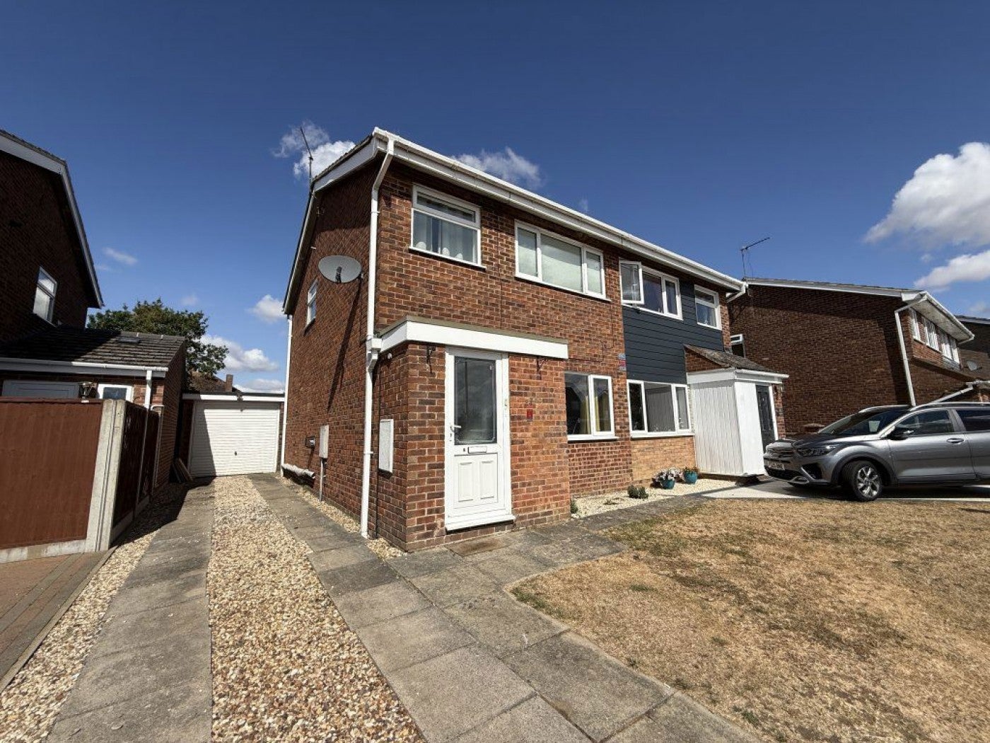 Flat Finch-Hatton Drive in Gretton