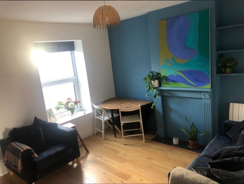 Flat Hanham Road in Bristol