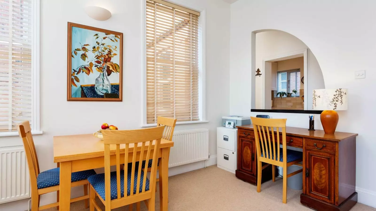 Flat Belsize Lane in Greater London