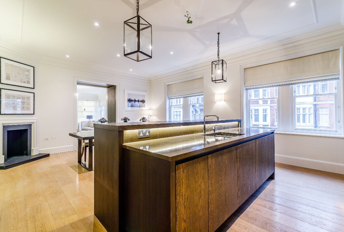Flat Duke Street in City of Westminster