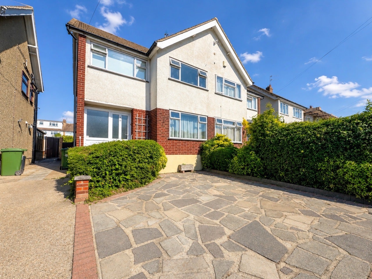 House Surrey Drive in Greater London