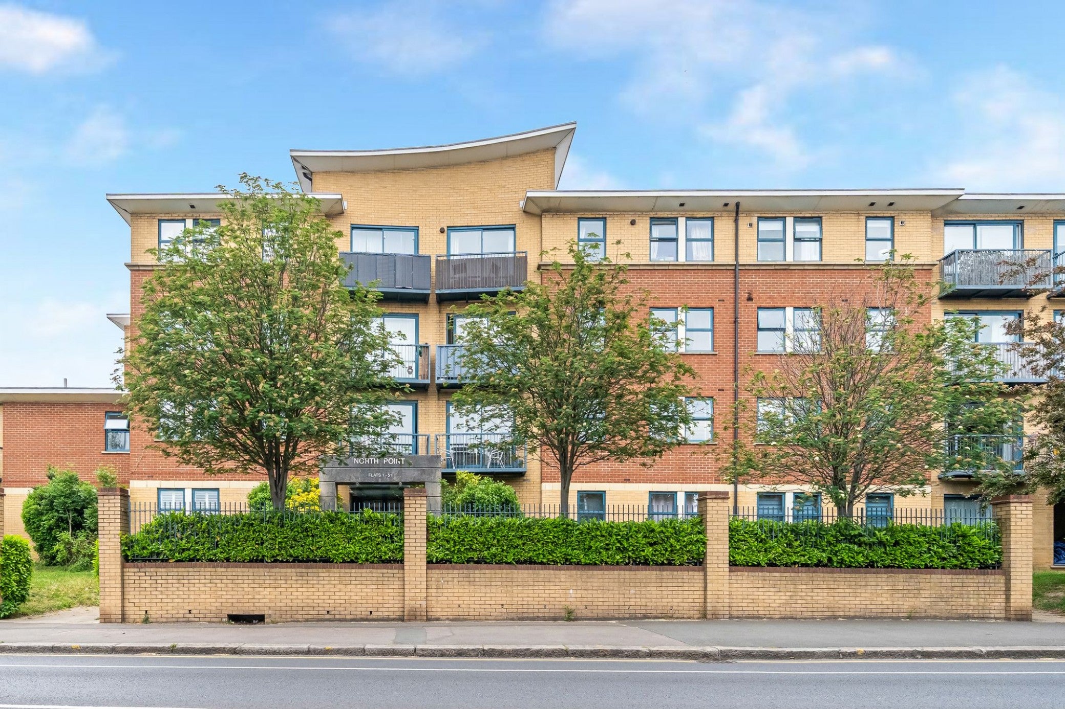 Flat Tottenham Lane in Greater London