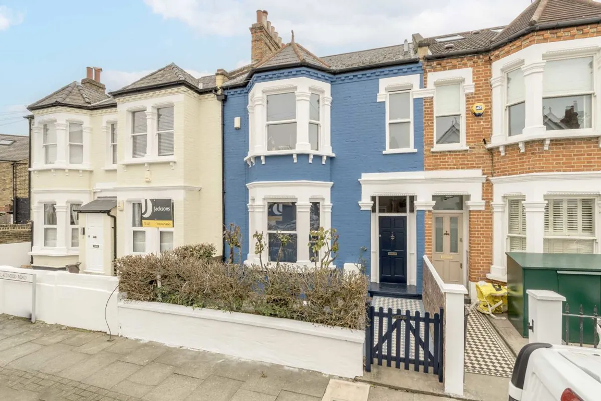 House Laitwood Road in Greater London