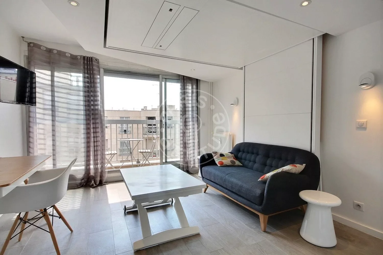 Appartement Rue de l'Abbé Groult à Paris