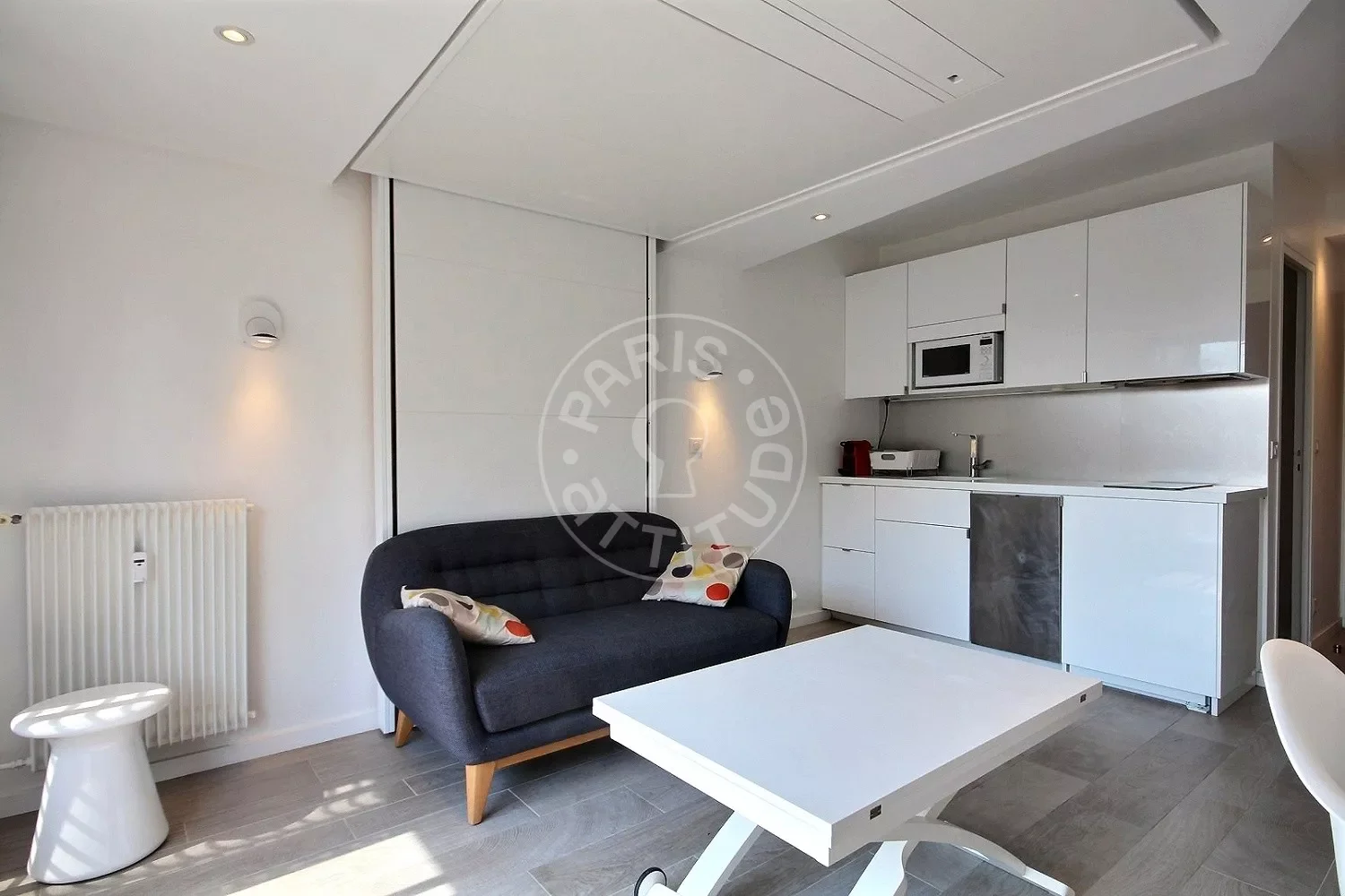 Flat Rue de l'Abbé Groult in Paris
