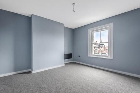 Flat Temple Street in Llandrindod Wells