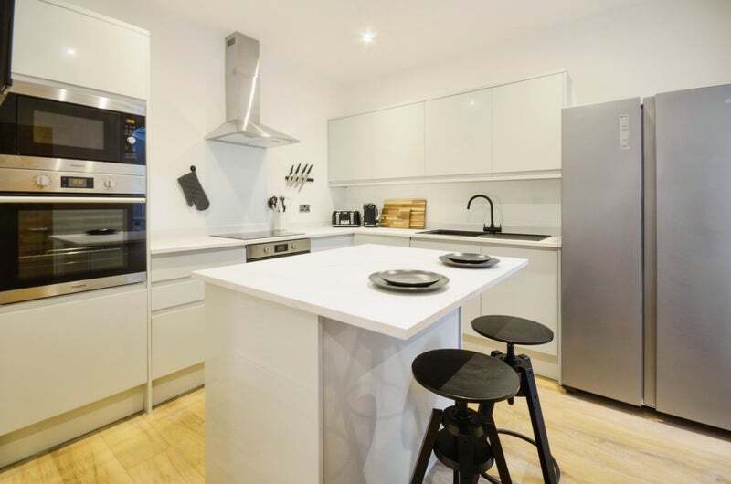 Room Middlecroft Lane in Gosport