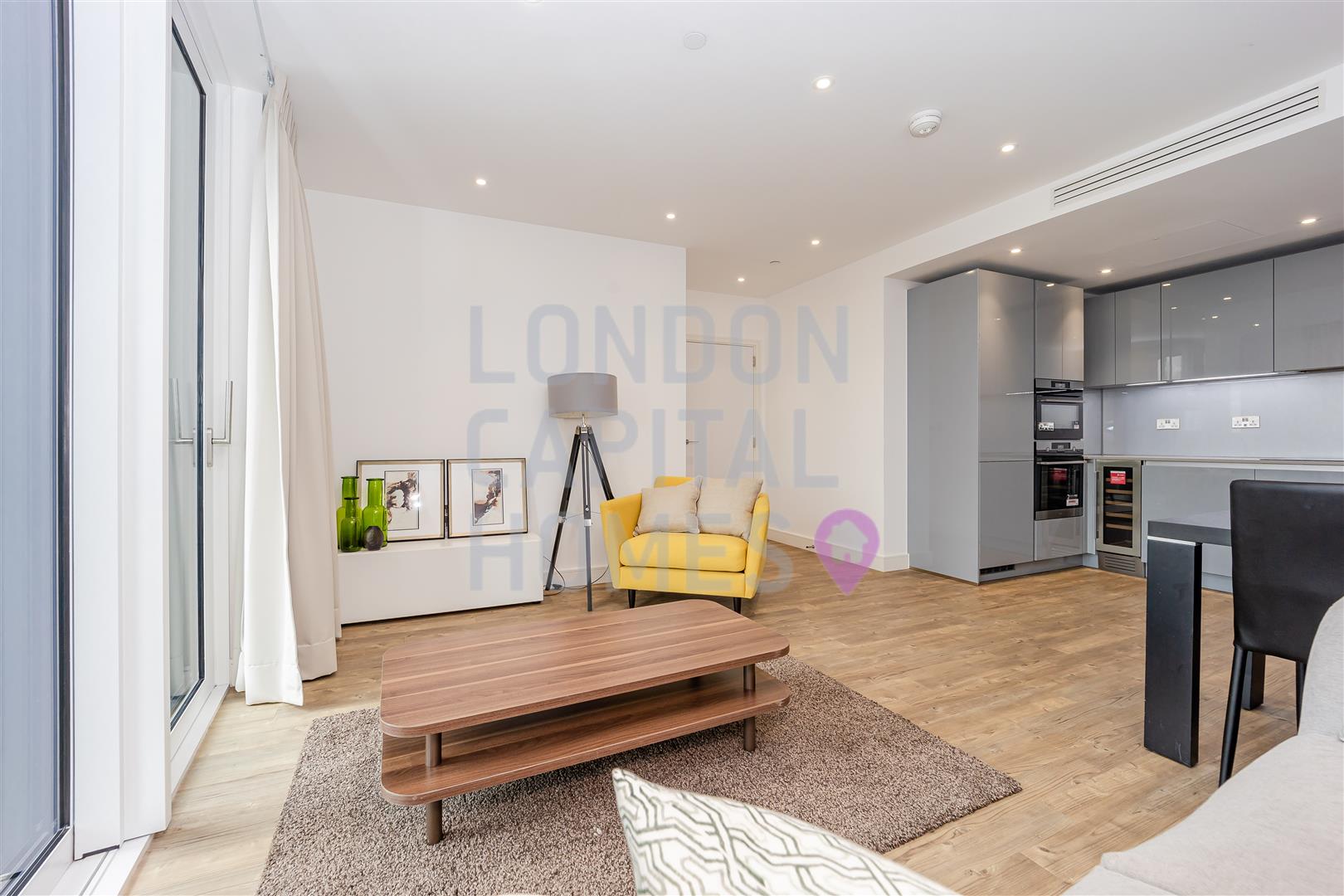 Flat Wandsworth Road in Greater London