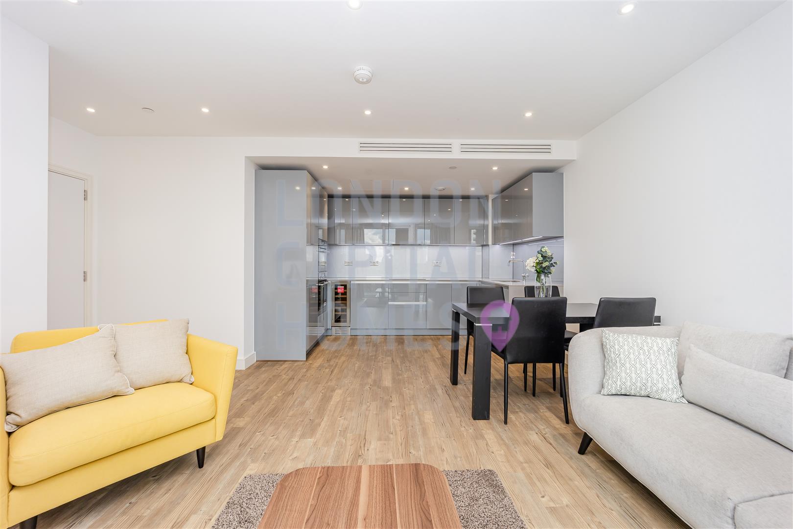 Flat Wandsworth Road in Greater London