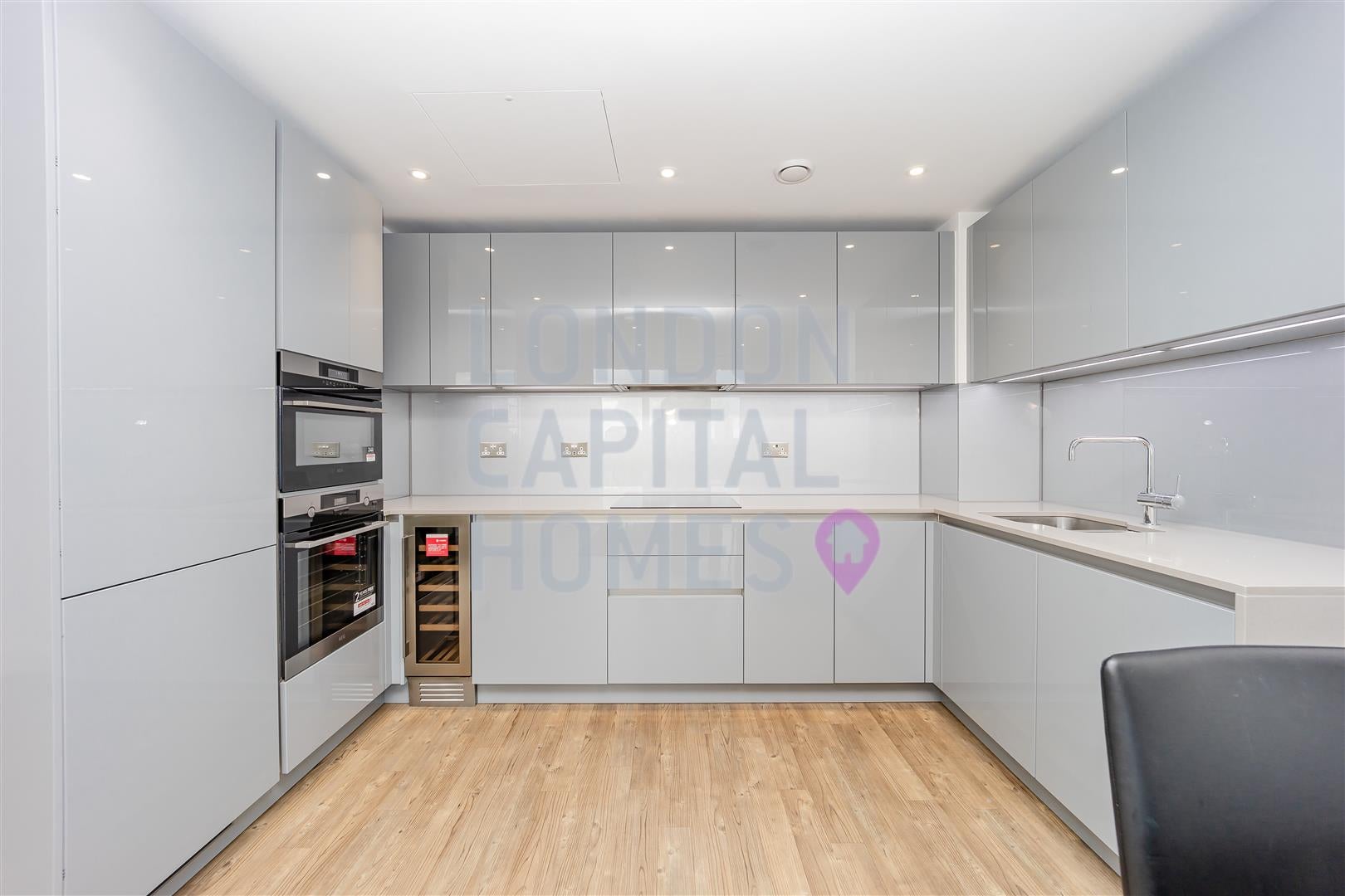 Flat Wandsworth Road in Greater London