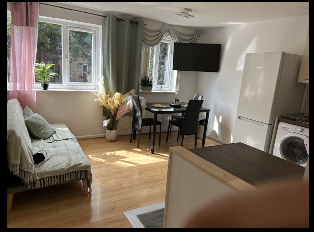 Room Stretford Road in Manchester