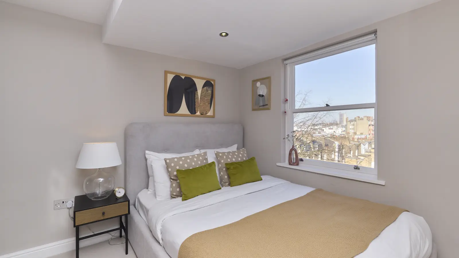 Flat Chepstow Place in City of Westminster