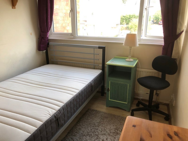 Room Heath Row in East Hertfordshire