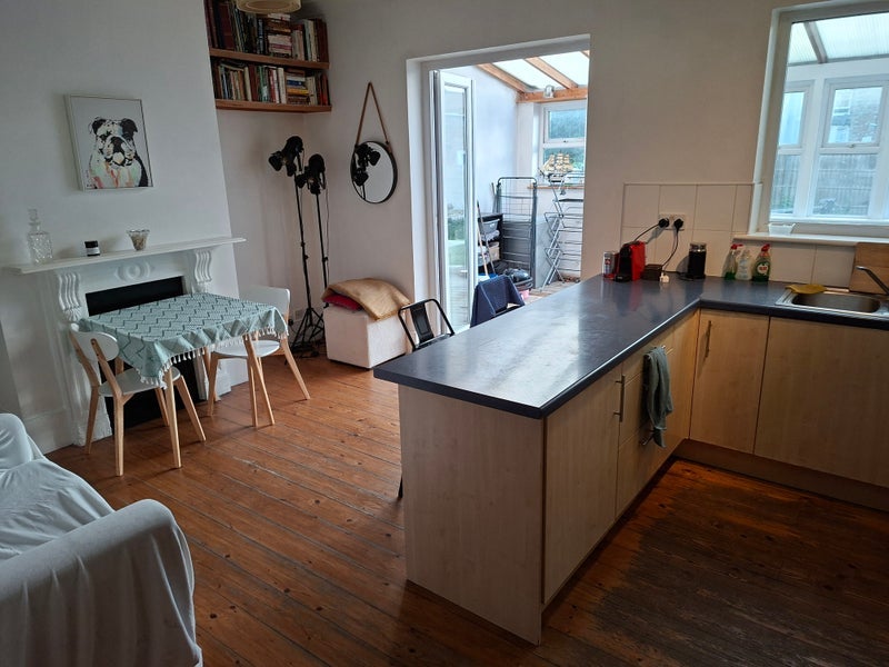 Room Ruby Road in Greater London