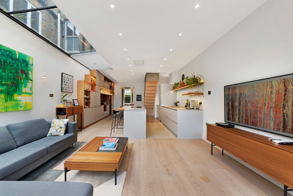 House Rectory Grove in Greater London